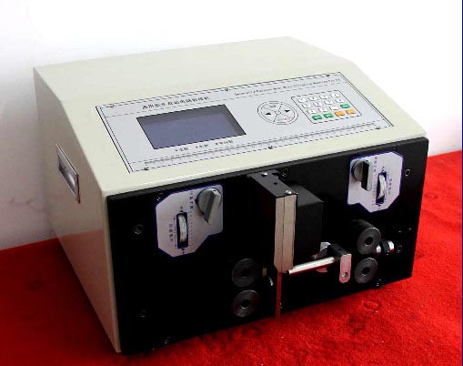 高效精準(zhǔn)加工利器 SWT508-PX電腦全自動(dòng)排線剝線機(jī)功能解析